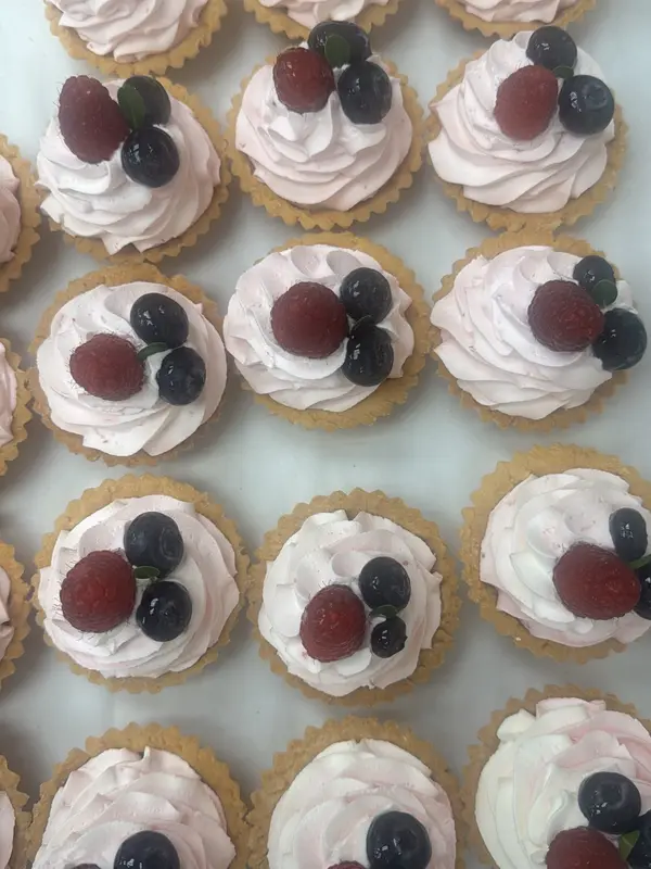 Berry tartlet