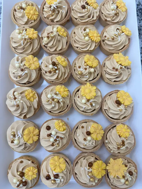 Caramel tartlet