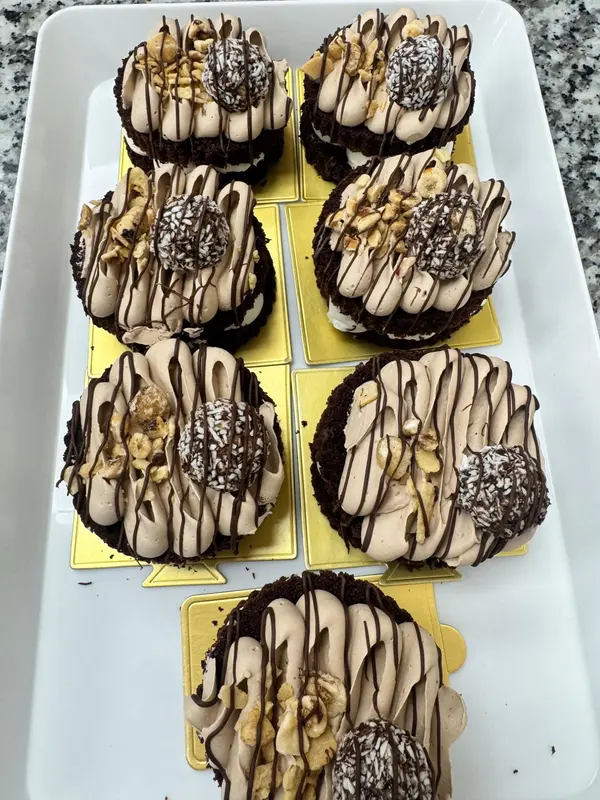 Chocolate mini cake