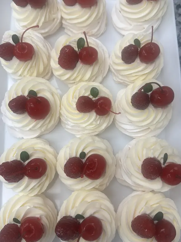 Meringue nest with cherry